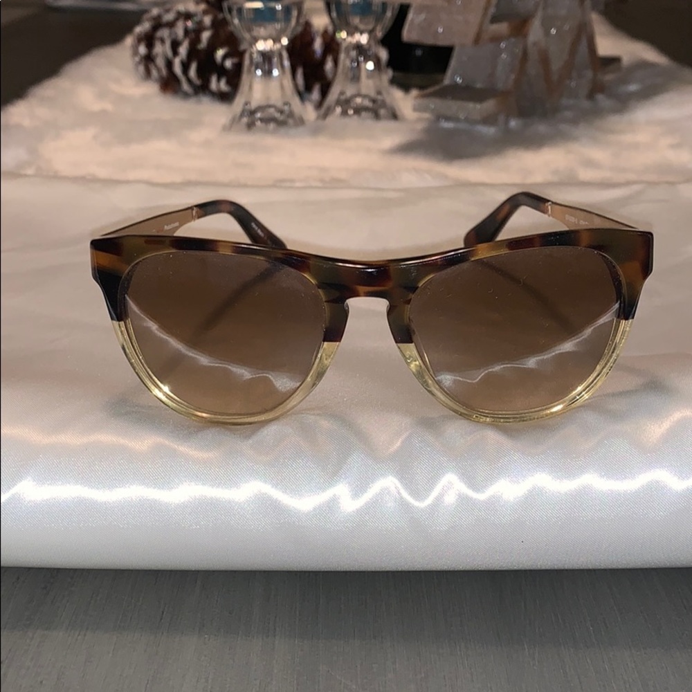 OLIVER PEOPLES | Tortoise Sunglasses